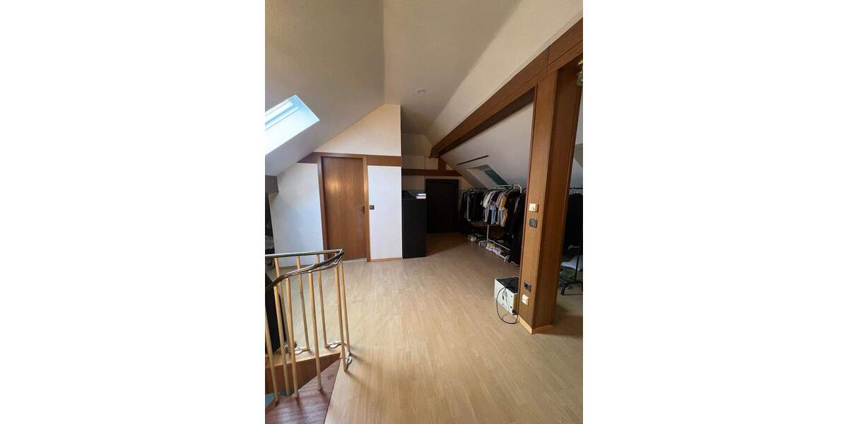 Etagenwohnung Dortmund Hombruch - 4 Zimmer, 76 m&sup2;, 240.000&euro; | Angebot:24437170