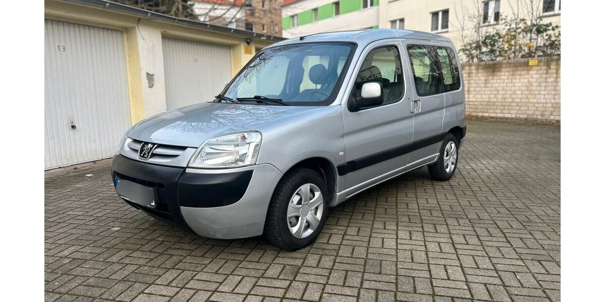 Peugeot Partner 96.000 km 3.550 &euro; Bochum 44807