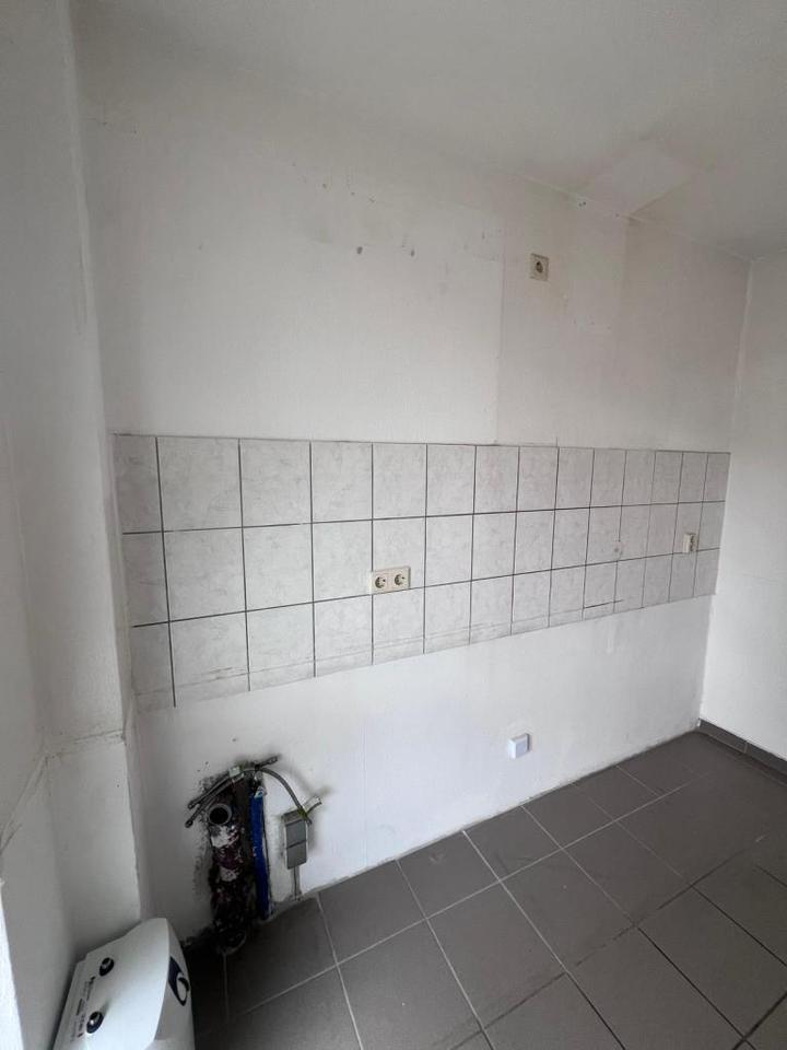 Große 3 Zimmer Wohnung mit Balkon zimmer