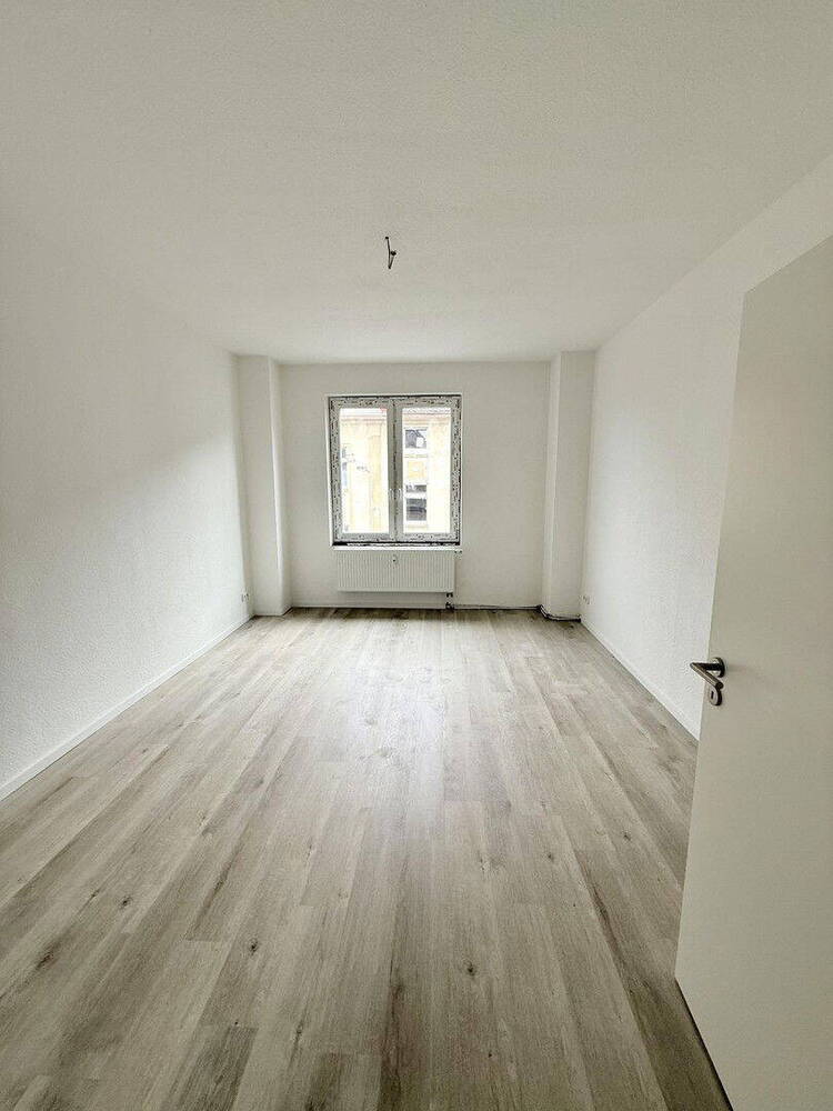 7 Wohneinheiten zu vermieten (2,5 und 3,5 Zimmer) - Bitte Anzeige lesen!