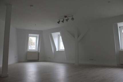 Wohnung Wuppertal Langerfeld - 5 Zimmer, 125 m&sup2;, 1.005&euro; | Angebot:27148205