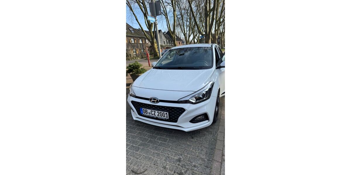 Hyundai i20 55.000 km 13.500 &euro; Oberhausen 46119