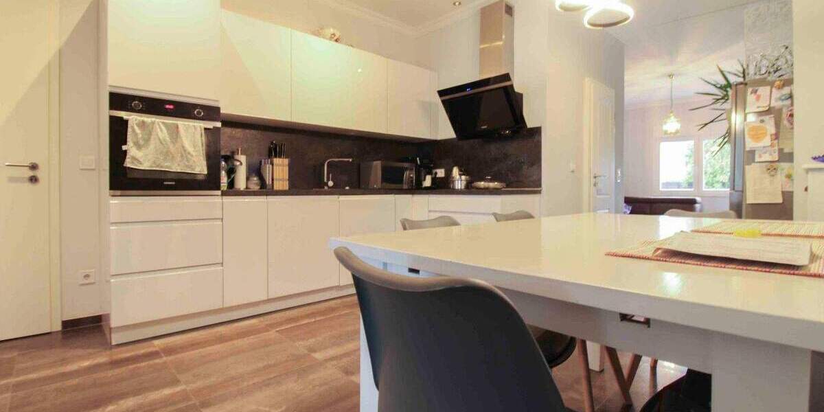 Charmantes Zweifamilienhaus mit vielseitigen Nutzungsmöglichkeiten in Mülheim an der Ruhr 7 zimmer