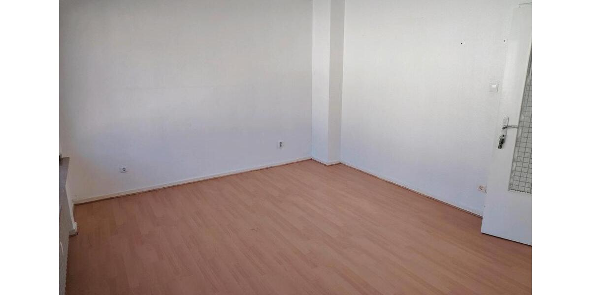 Etagenwohnung Duisburg Walsum - 5 Zimmer, 120 m&sup2;, 1.500&euro; | Angebot:25292814