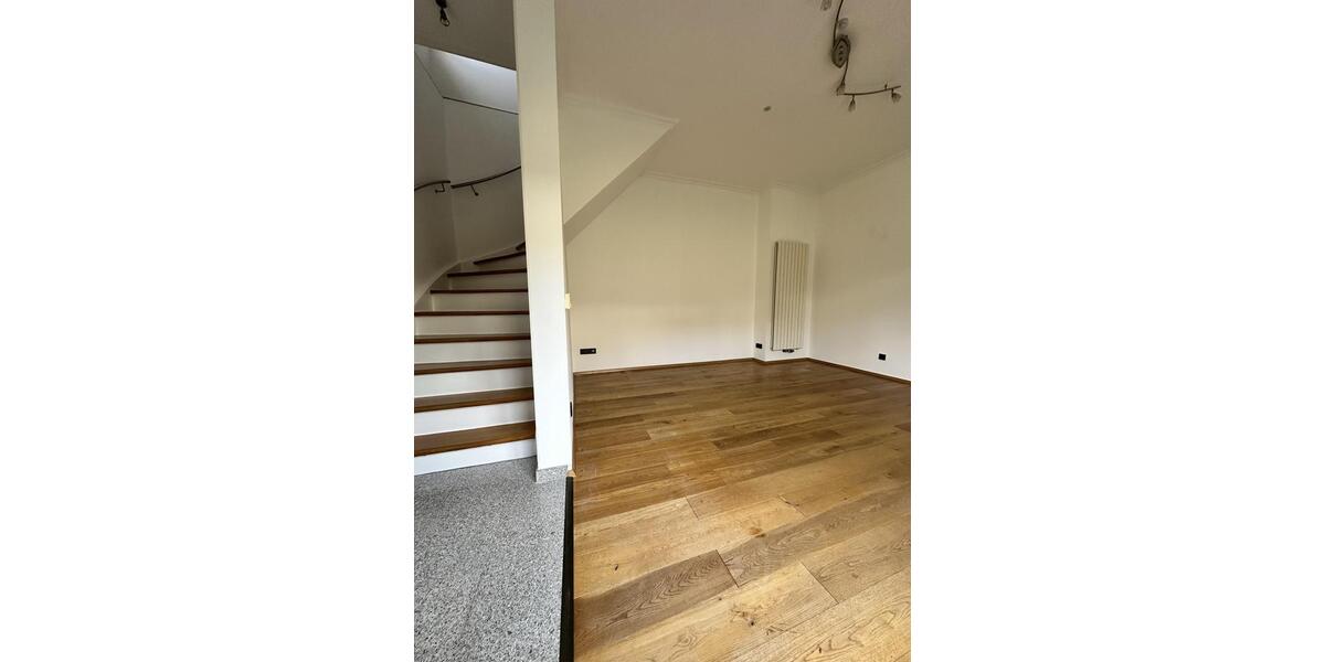 Reihenhaus Wetter (Ruhr) - 4.5 Zimmer, 100 m&sup2;, 1.300&euro; | Angebot:24891568