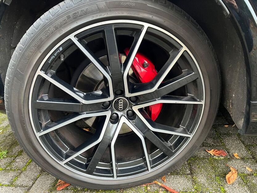 Audi Q7 69.000 km 49.300 € Witten 58453