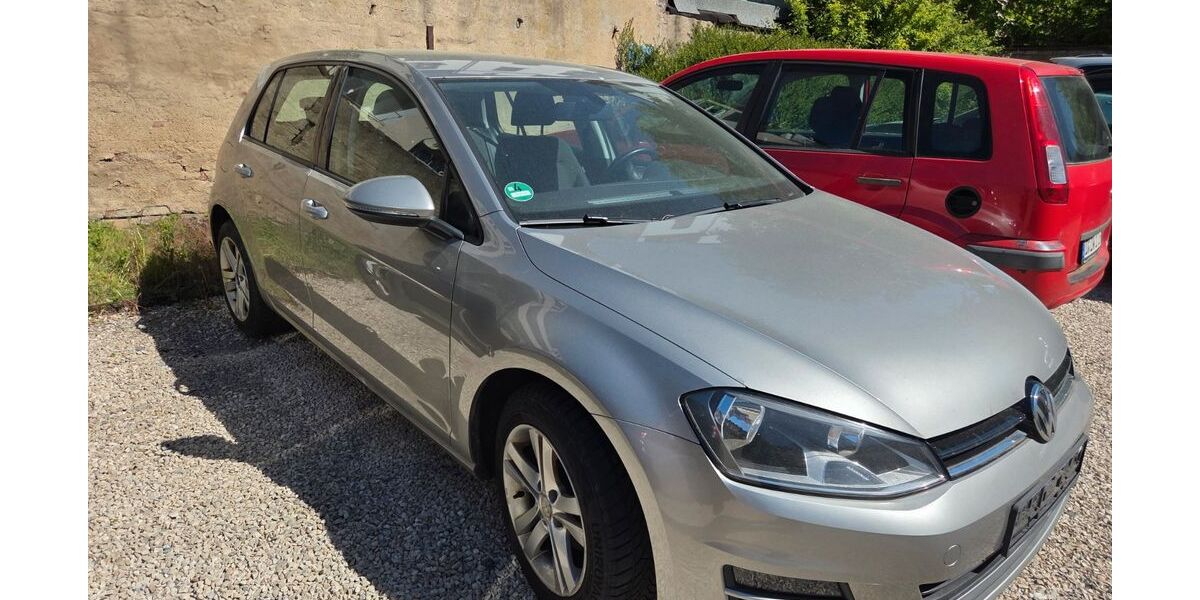 VW Golf 229.000 km 6.299 &euro; Wuppertal 42289