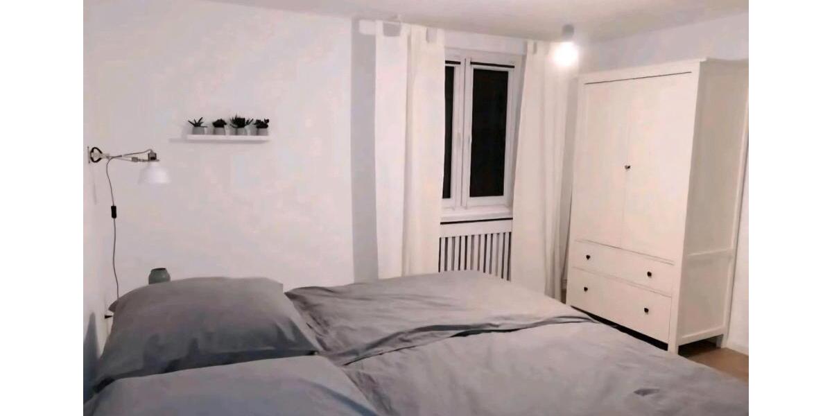 Zentrale 75qm helle möblierte Wohnung 3 zimmer