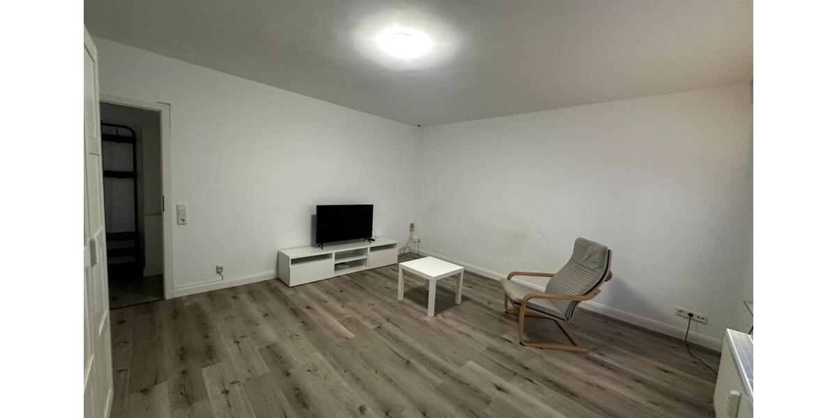 1-Zimmer-Wohnung mit Balkon (teilmöbliert) 1 zimmer