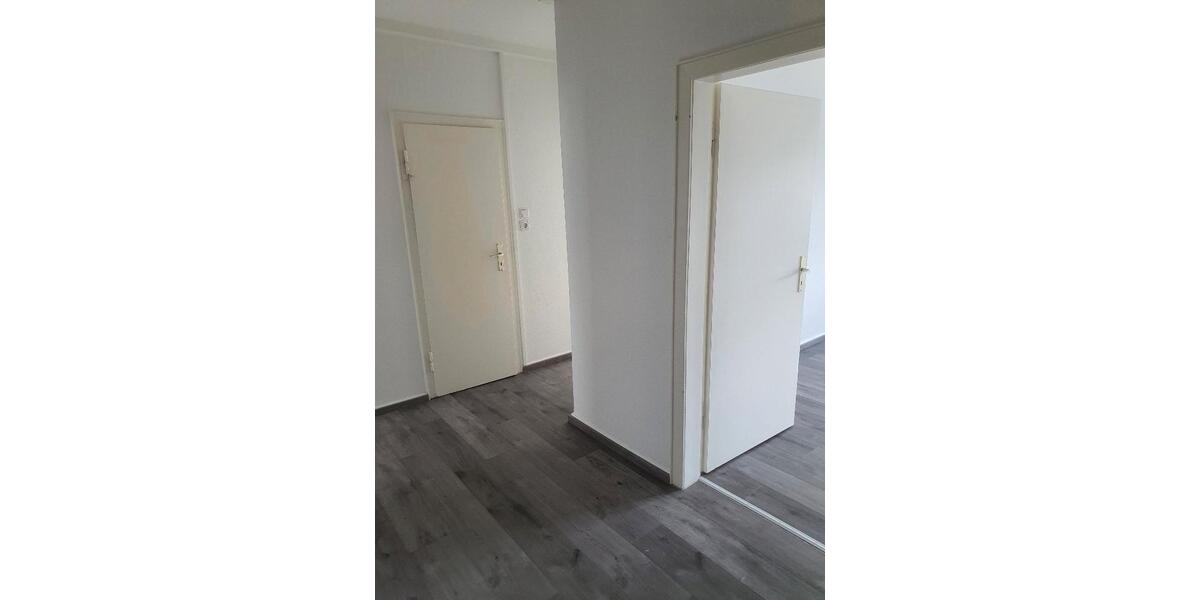 Etagenwohnung Wuppertal Elberfeld - 2 Zimmer, 70 m&sup2;, 350&euro; | Angebot:26195750