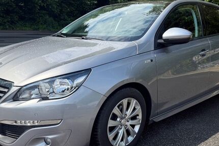 Peugeot 308 76.100 km 8.800 &euro; Castrop-Rauxel 44577