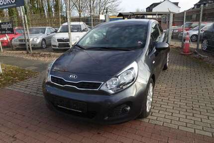 Kia Rio 161.000 km 3.990 &euro; Duisburg 47249