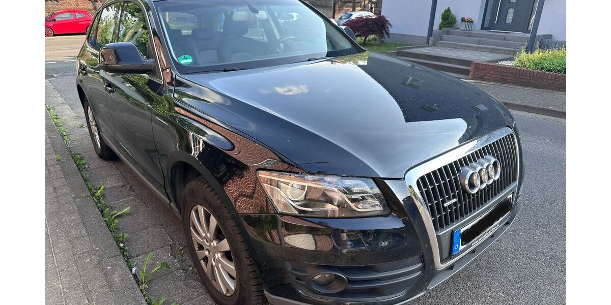 Audi Q5 210.000 km 9.555 &euro; Recklinghausen 45665