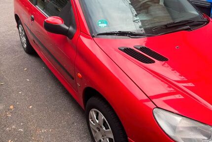 Peugeot 206 124.900 km 1.000 &euro; Essen 45326