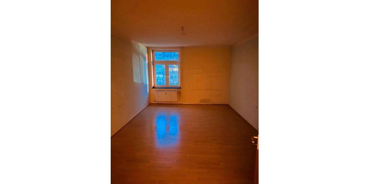 Etagenwohnung Essen Stadtkern - 2 Zimmer, 65 m&sup2;, 750&euro; | Angebot:25272391
