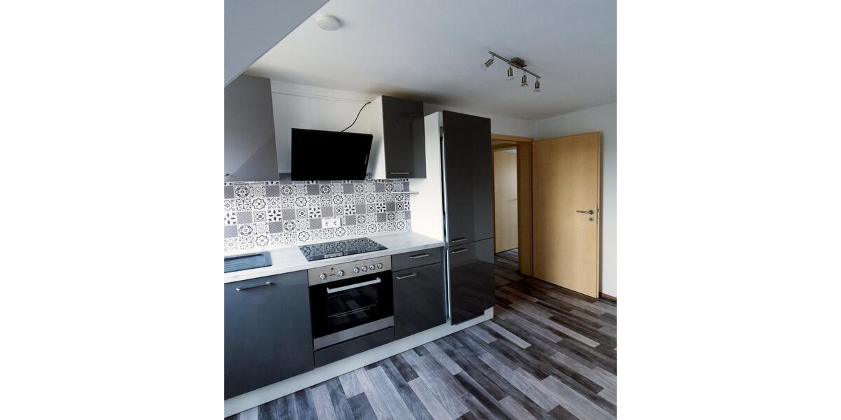 Hochwertig kernsanierte Dachgeschoss 2,5 Zimmer-Wohnung 61qm² 2 zimmer