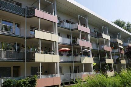 Charmante 2,5 Raum-Wohnung mit großem Balkon 2.5 zimmer