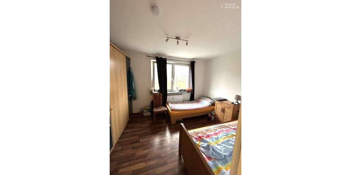 Mehrfamilienhaus mit 5 Stellplätzen und großem Grundstück mit Carport 1 zimmer