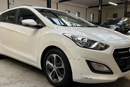 Hyundai i30 84.940 km 9.450 &euro; Velbert 42551