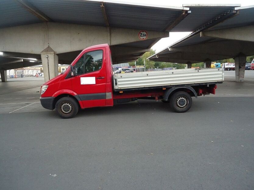 Mercedes-Benz eSprinter 172.560 km 5.900 € Mülheim an der ruhe 45472