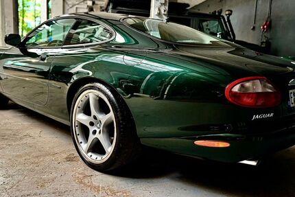 Jaguar XK8 61.500 km 17.990 &euro; Essen 45219