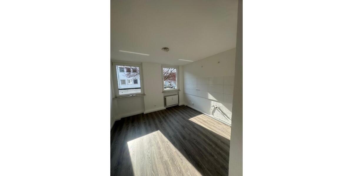Etagenwohnung Mülheim an der Ruhr Rechtsruhr-Nord - 2 Zimmer, 70 m&sup2;, 580&euro; | Angebot:25370628