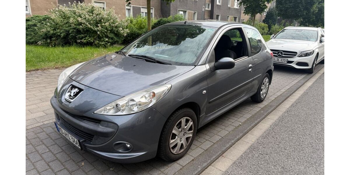 Peugeot 206 87.205 km 2.499 &euro; Duisburg 47138