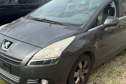 Peugeot 5008 160.000 km 1.390 &euro; Bottrop 46240