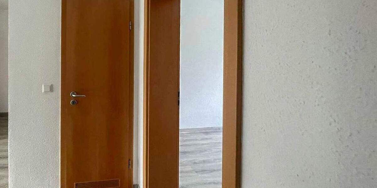 Etagenwohnung Dinslaken Bruch - 6 Zimmer, 152 m&sup2;, 311.000&euro; | Angebot:25178219