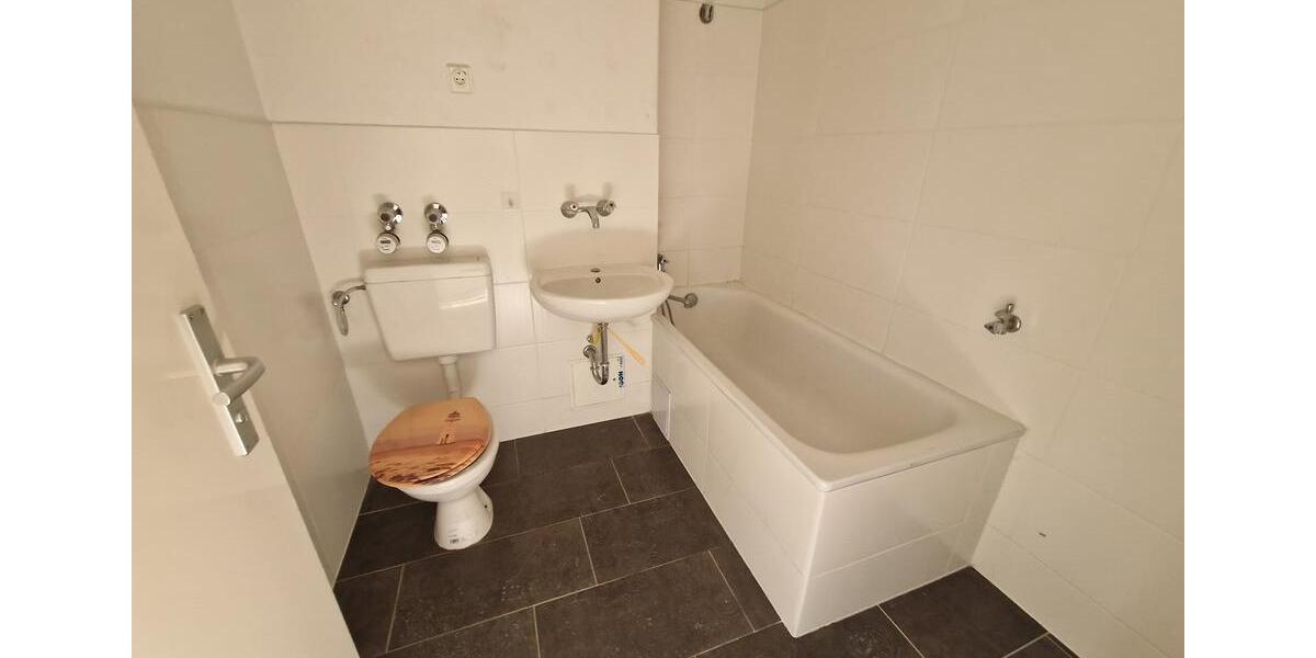 Etagenwohnung Bochum Laer - 3 Zimmer, 80 m&sup2;, 651&euro; | Angebot:25568039