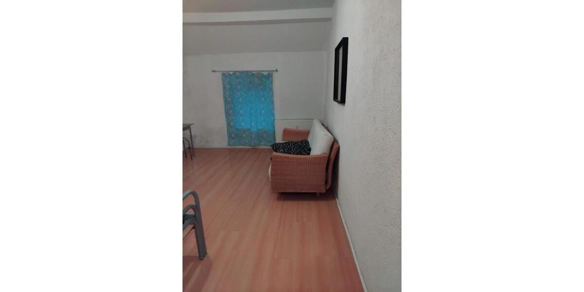 Dachgeschoßwohnung Bochum Bochum-Mitte - 4 Zimmer, 57 m&sup2;, 650&euro; | Angebot:25589839