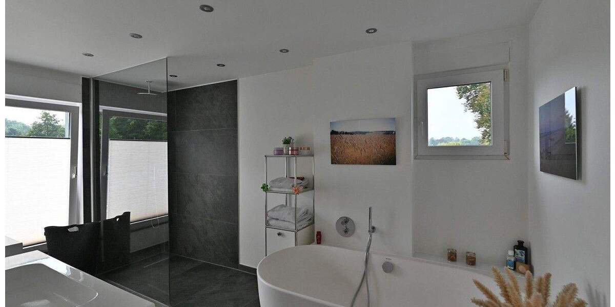 Einfamilienhaus Mülheim Broich - 7 Zimmer, 399 m&sup2;, 1.495.000&euro; | Angebot:25663252