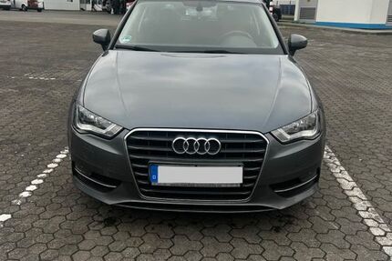 Audi A3 195.300 km 7.600 &euro; Essen 45130