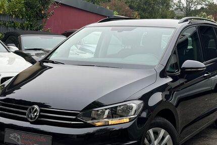 VW Touran 125.000 km 16.490 € Castrop-Rauxel 44575