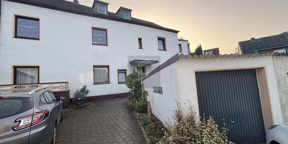 Einfamilienhaus Bochum Eppendorf - 11 Zimmer, 330 m&sup2;, 639.000&euro; | Angebot:26401878