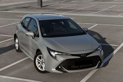 Toyota Corolla 25.600 km 18.500 &euro; Duisburg 47179