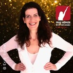 Frau Höpker bittet zum Gesang!