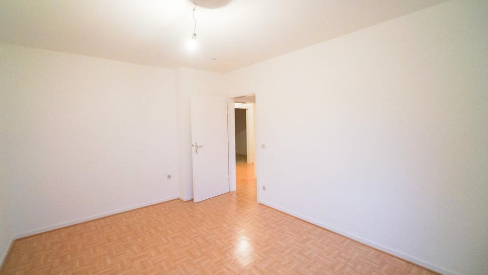 Erdgeschoßwohnung Essen Stadtbezirk V - 3.5 Zimmer, 66 m&sup2;, 480&euro; | Angebot:26381531
