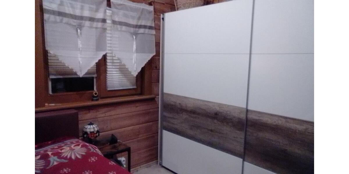 Zwei Blockhäuser auf Pachtgrundstück zu verkaufen 1 zimmer