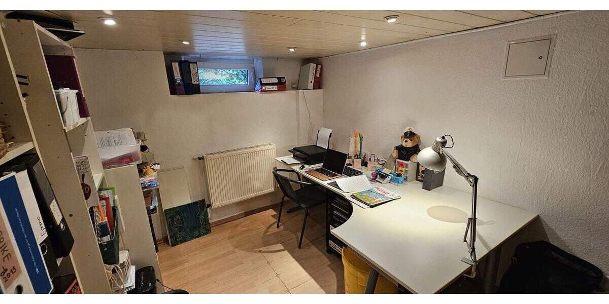 Mehrfamilienhaus, Wohnhaus Gelsenkirchen Hassel - 7 Zimmer, 152 m&sup2;, 420.000&euro; | Angebot:24377491