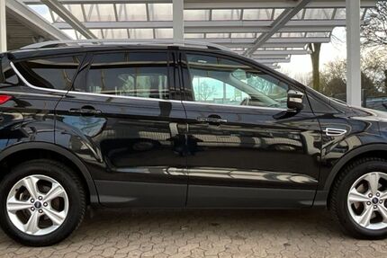Ford Kuga 153.000 km 8.950 &euro; Dinslaken 46539