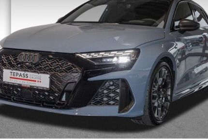 Audi RS3 2.643 km 70.280 € Schwelm 58332