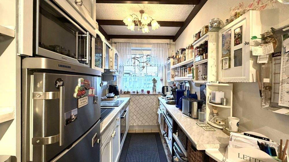 Doppelhaushälfte in Oberhausen-Eisenheim mit Garten, Garage, Carport, zwei Terrassen und mehr! 6 zimmer