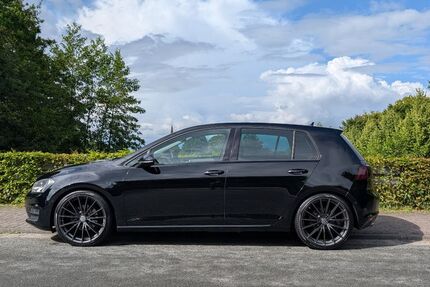 VW Golf 66.964 km 11.900 € Olfen 59399