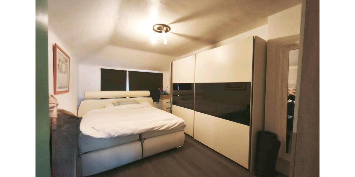 Dachgeschoßwohnung Herne Wanne-Bickern - 3 Zimmer, 55 m&sup2;, 105.000&euro; | Angebot:27438486