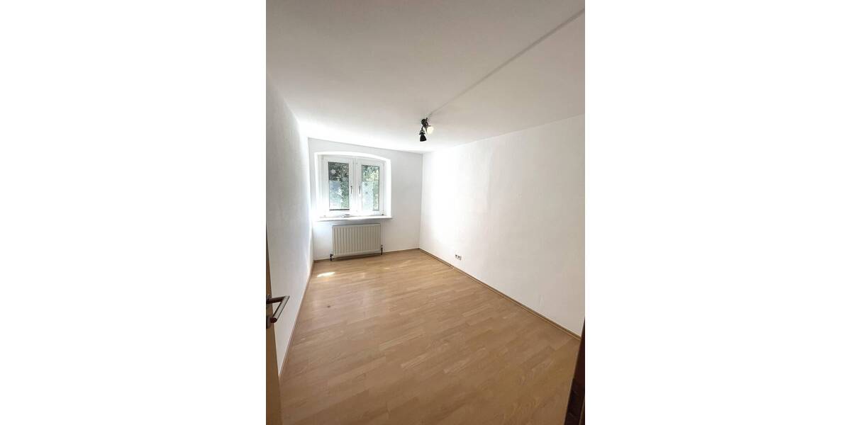 Etagenwohnung Schwelm - 4 Zimmer, 90 m&sup2;, 900&euro; | Angebot:26377360