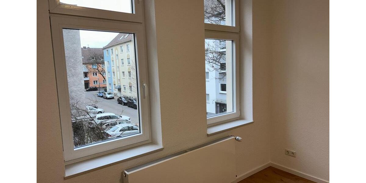 Schöne Altbau-Wohnung, kernsaniert, Einbauküche neu, Essen Südost 1 zimmer