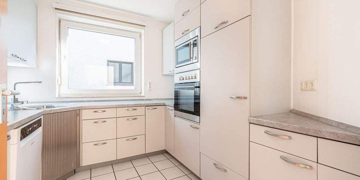 Etagenwohnung Mülheim an der Ruhr Dümpten - 3 Zimmer, 94 m&sup2;, 270.000&euro; | Angebot:25386701