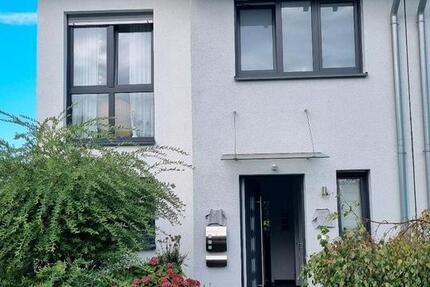 Komfortable, ruhig gelegene Doppelhaushälfte (2017)
