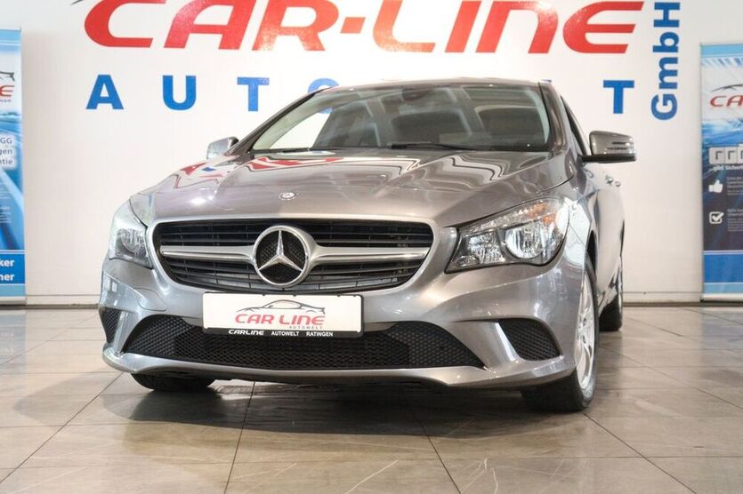 CLA 200 Shooting Brake